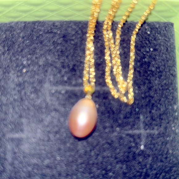 18KT Solid Gold Pink Freshwater Pearl 17” Necklace - Picture 4 of 8
